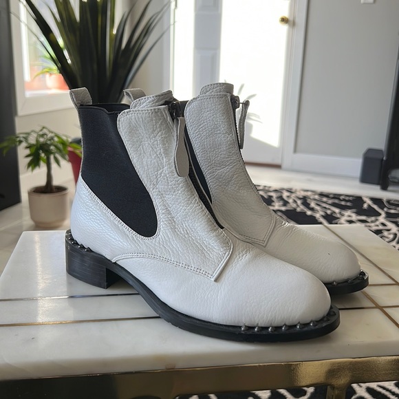 Ladies Roamer leather boot - Picture 1 of 2